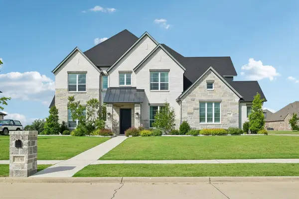 1701 Whispering Pines Lane, Gunter, TX 75058