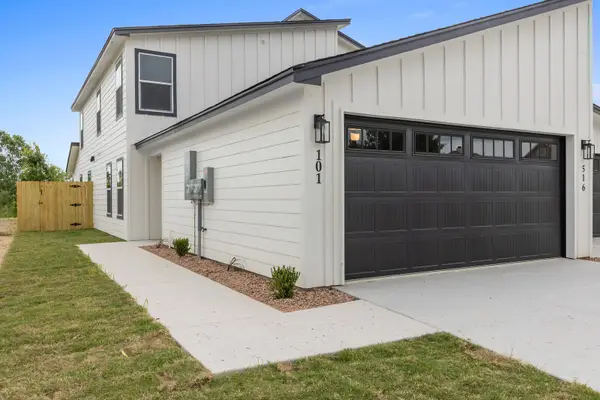 516 Paso Fino Street #101, Robinson, TX 76706