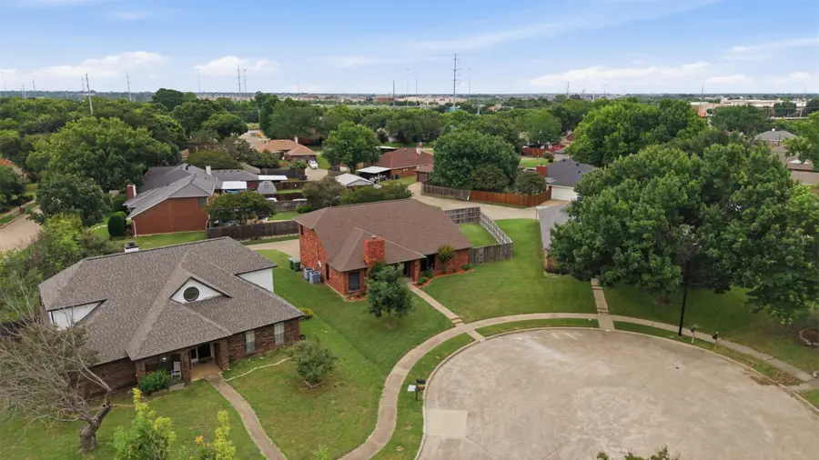 605 Buttercup Circle, Garland, TX 75040 - #2