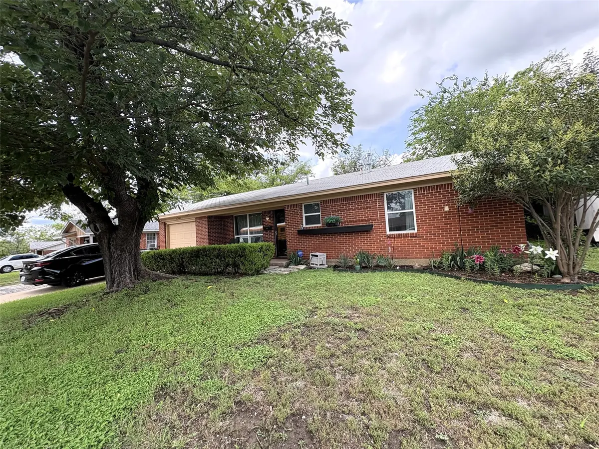 6208 Shadydell Drive, Fort Worth, TX 76135 - #1