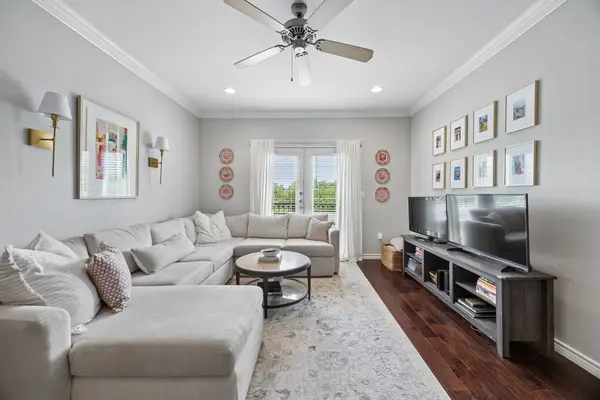 3102 Kings Road #1211, Dallas, TX 75219