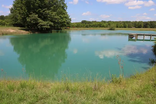 11083 Farm Road 1502, Paris, TX 75462
