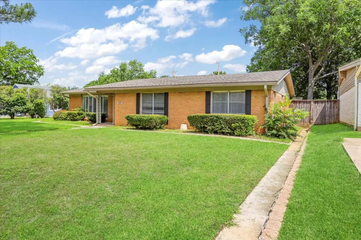 429 W Lamberth Road, Sherman, TX 75092 - #1