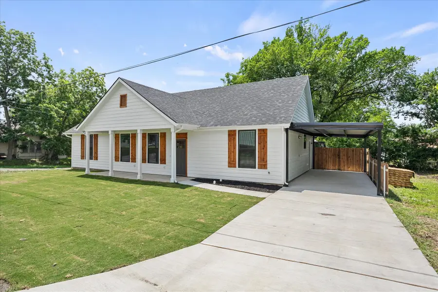 108 S Manson Street, Wolfe City, TX 75496 - #3