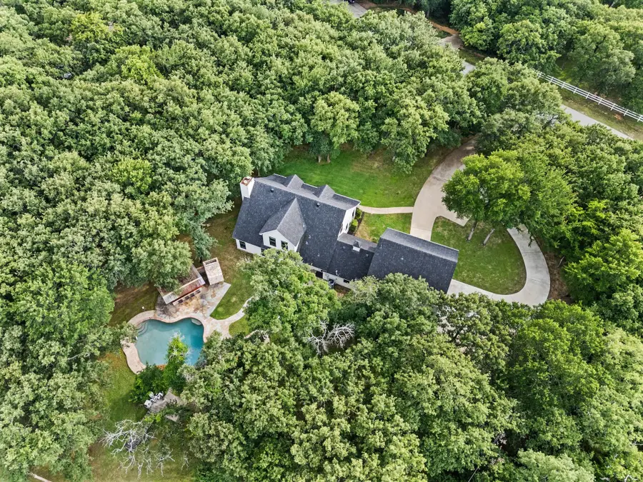 4208 Country Hill Road, Fort Worth, TX 76140 - #2