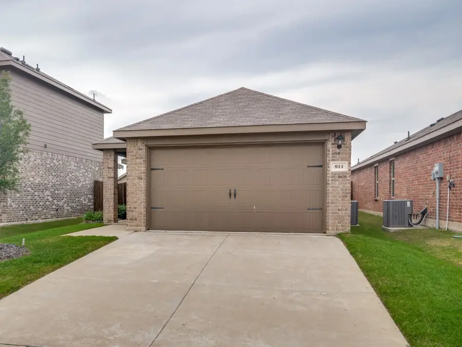 911 Corral Street, Royse City, TX 75189 - #2