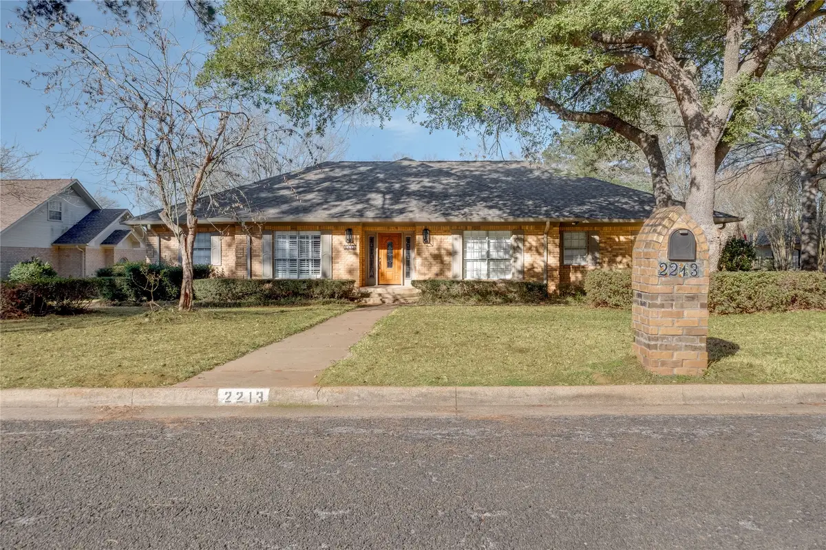 2213 Melissa Drive, Palestine, TX 75803 - #1