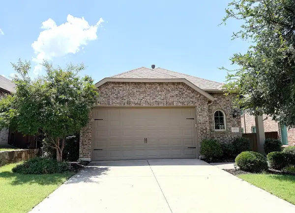 1013 Shire Drive, Aubrey, TX 76227