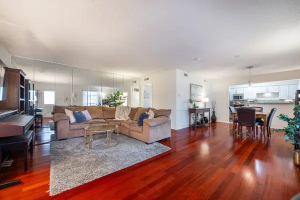 6027 E University Boulevard #215, Dallas, TX 75206