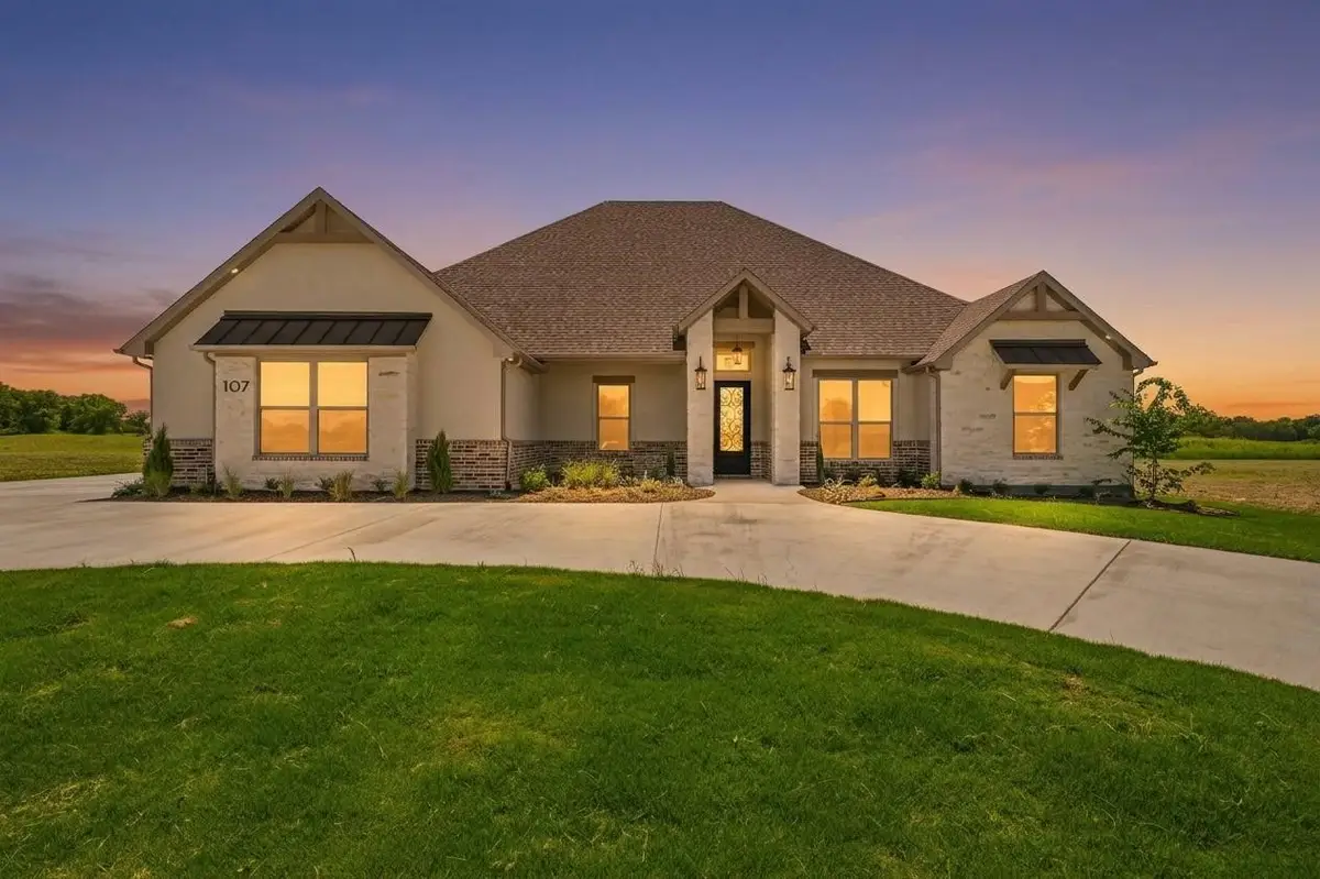 107 Eagle Court, Rainbow, TX 76077 - #1