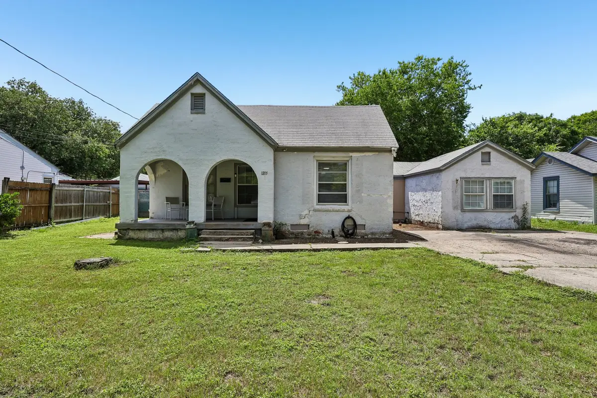 1215 Churchill Road, River Oaks, TX 76114 - #1