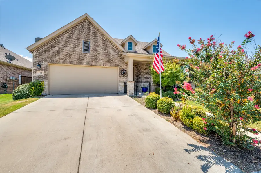 704 Louisville Road, Aubrey, TX 76227 - #2