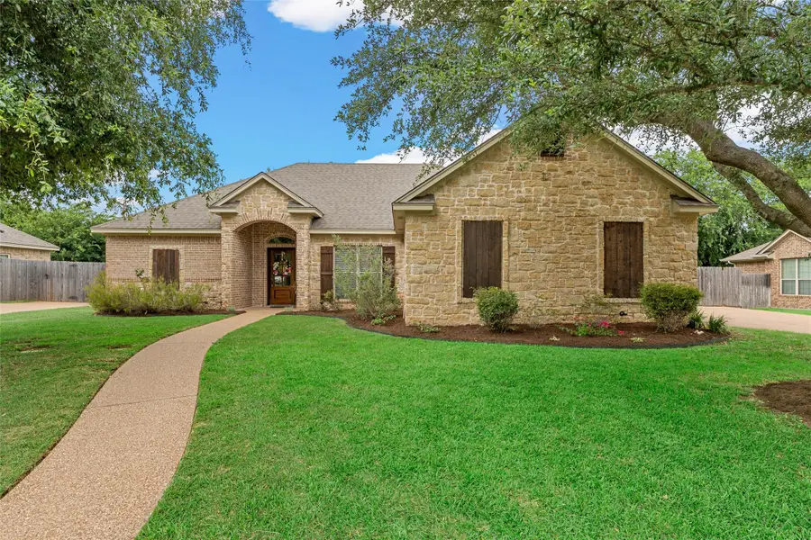 513 Kings Row, Woodway, TX 76712 - #2
