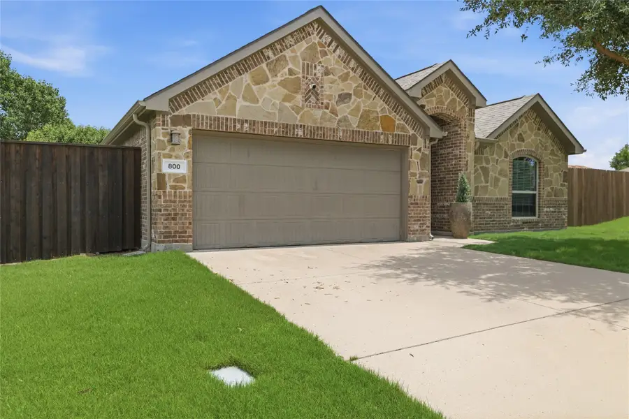800 Silverthorne Drive, Burleson, TX 76028 - #2