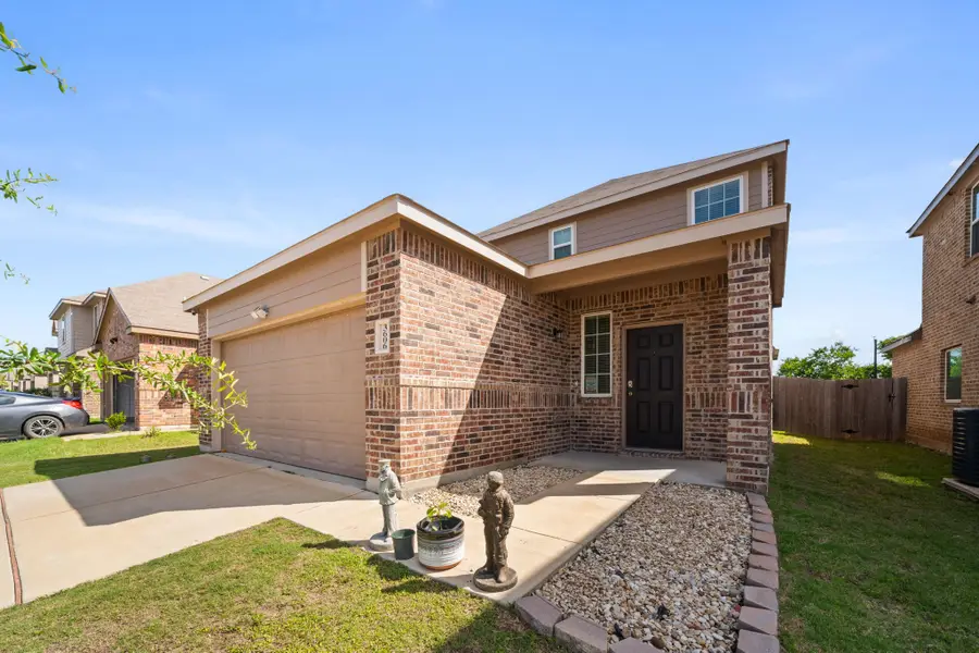 3606 Kings Drive, Ennis, TX 75119 - #2