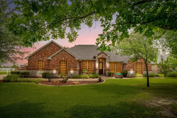 709 Lonesome Prairie Trail, Haslet, TX 76052