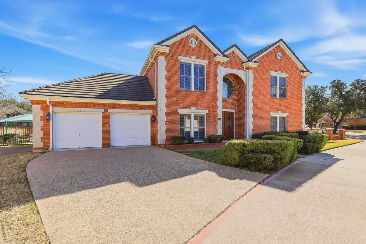 5949 River Bend Drive, Benbrook, TX 76132 - #1