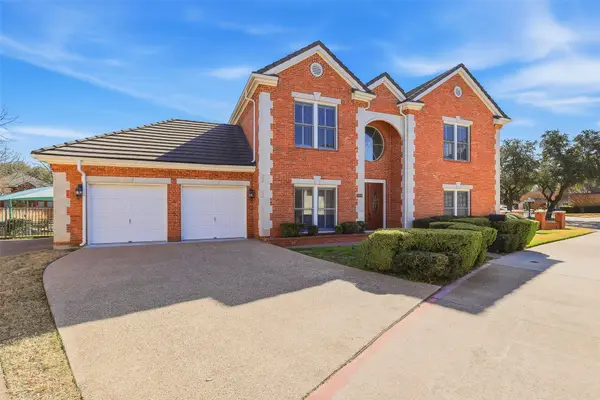 5949 River Bend Drive, Benbrook, TX 76132