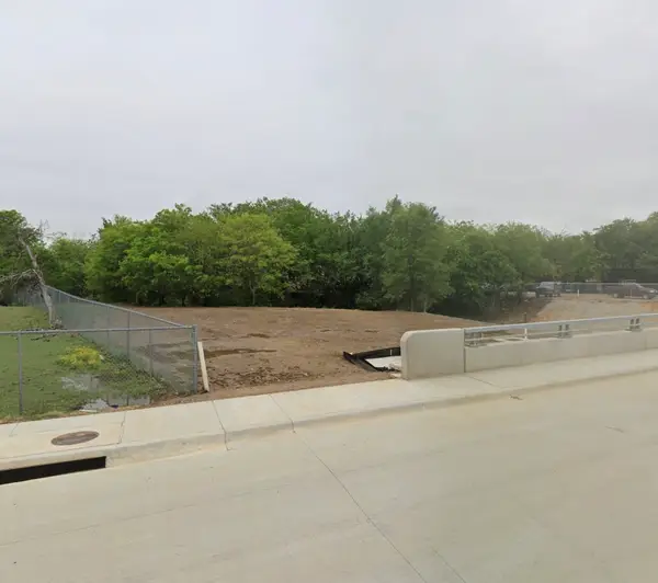 5060 Trentman Street, Fort Worth, TX 76119