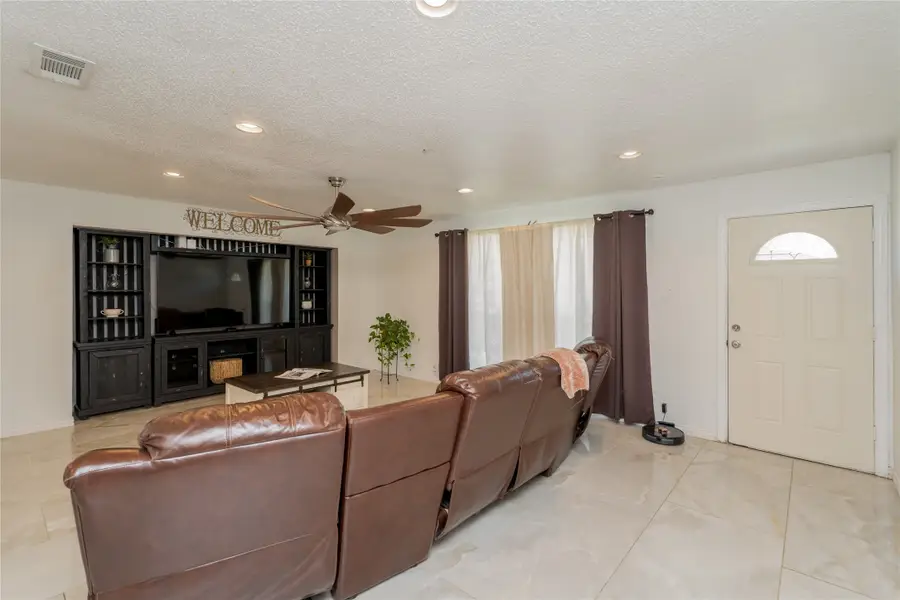 4133 Sherwood Drive, Mesquite, TX 75150 - #3