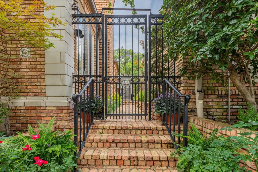 20 Stonecourt Circle, Dallas, TX 75225 - #3