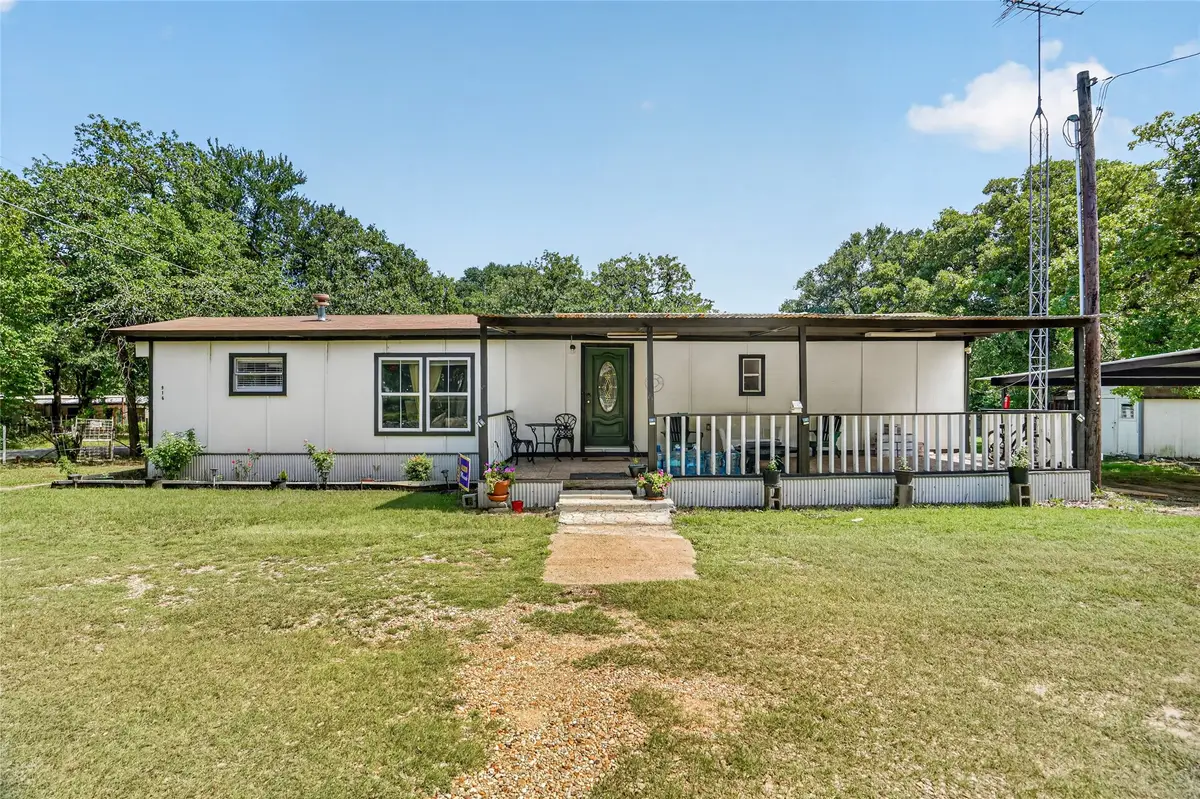 916 Fawn, Granbury, TX 76049 - #1