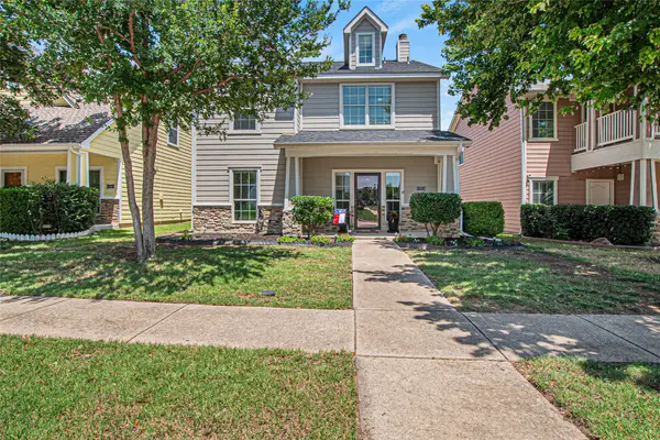 10956 Colonial Heights Lane, Fort Worth, TX 76179
