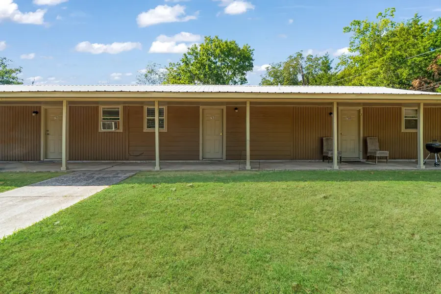 700 S Donoho Street #700, 702, 704, 706, 708, Clarksville, TX 75426 - #3