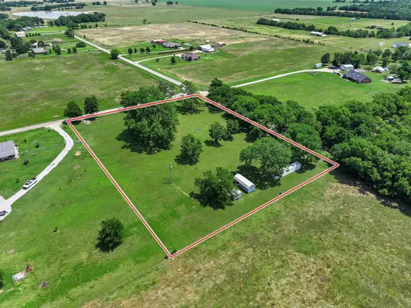 652 County Road 2850, Honey Grove, TX 75446