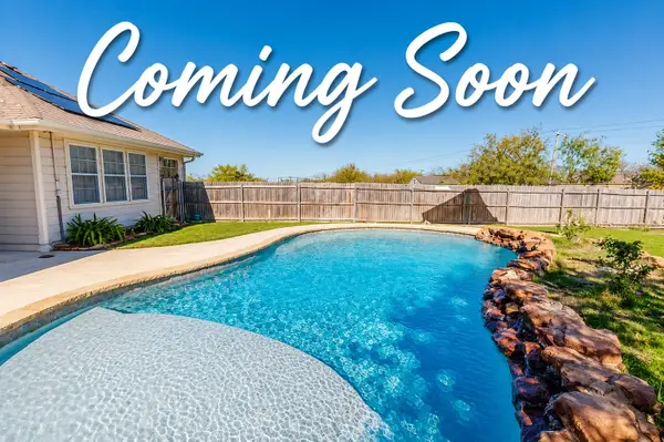 12521 Patnoe Drive, Fort Worth, TX 76028