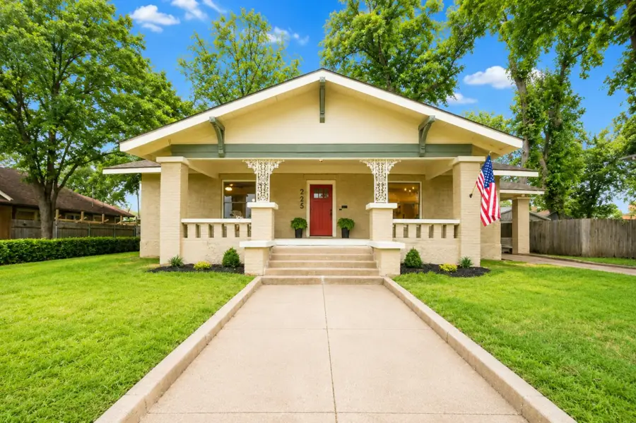 225 Featherston Street, Cleburne, TX 76033 - #2
