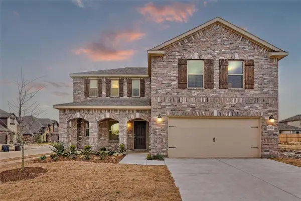 10201 Fox Grove Court, Fort Worth, TX 76131