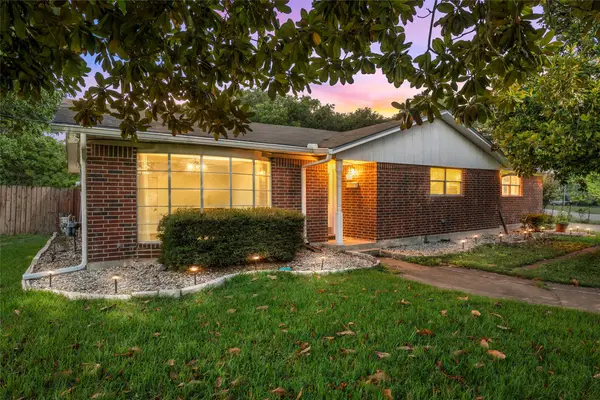 605 N Roberts Street, West, TX 76691