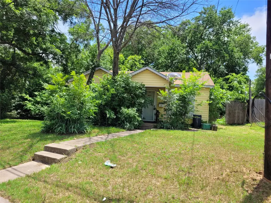 4718 Fossil Drive, Haltom City, TX 76117 - #2