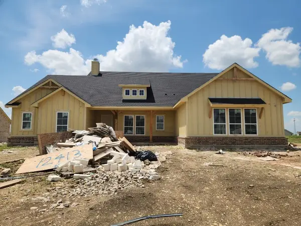 12413 Hornfels Drive, Krum, TX 76249