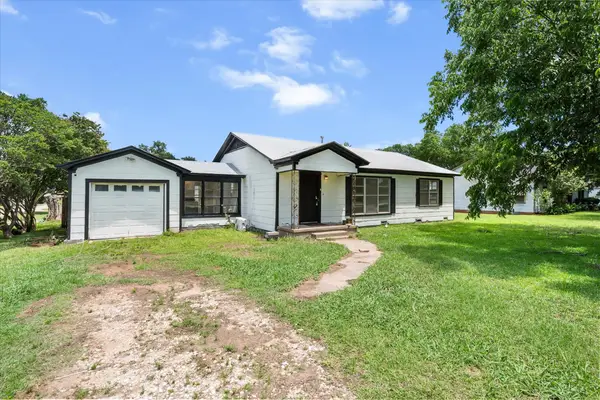 342 Bond Street, Fairfield, TX 75840