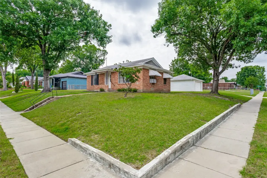 422 W Daugherty Drive, Garland, TX 75041 - #2