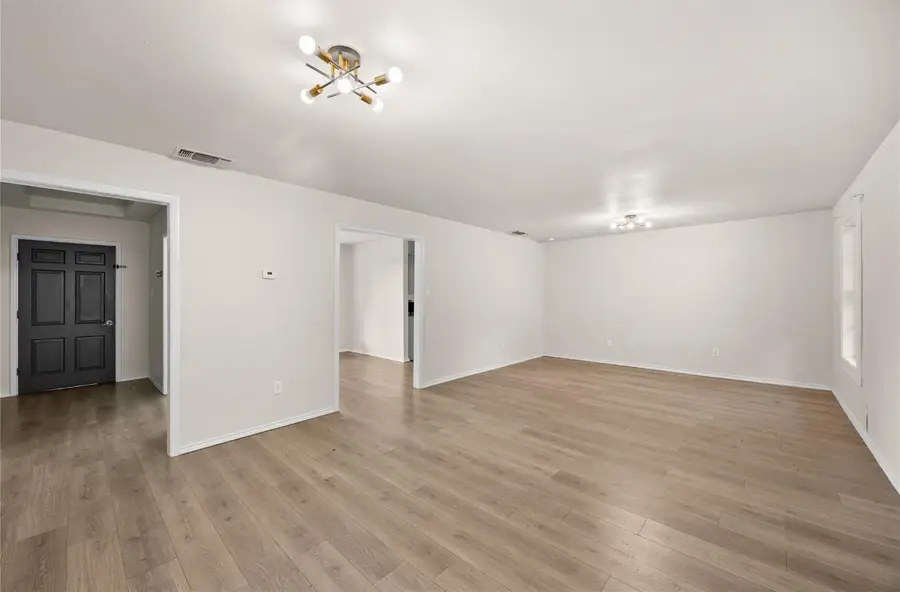 905 Mckinney Avenue, Princeton, TX 75407 - #3
