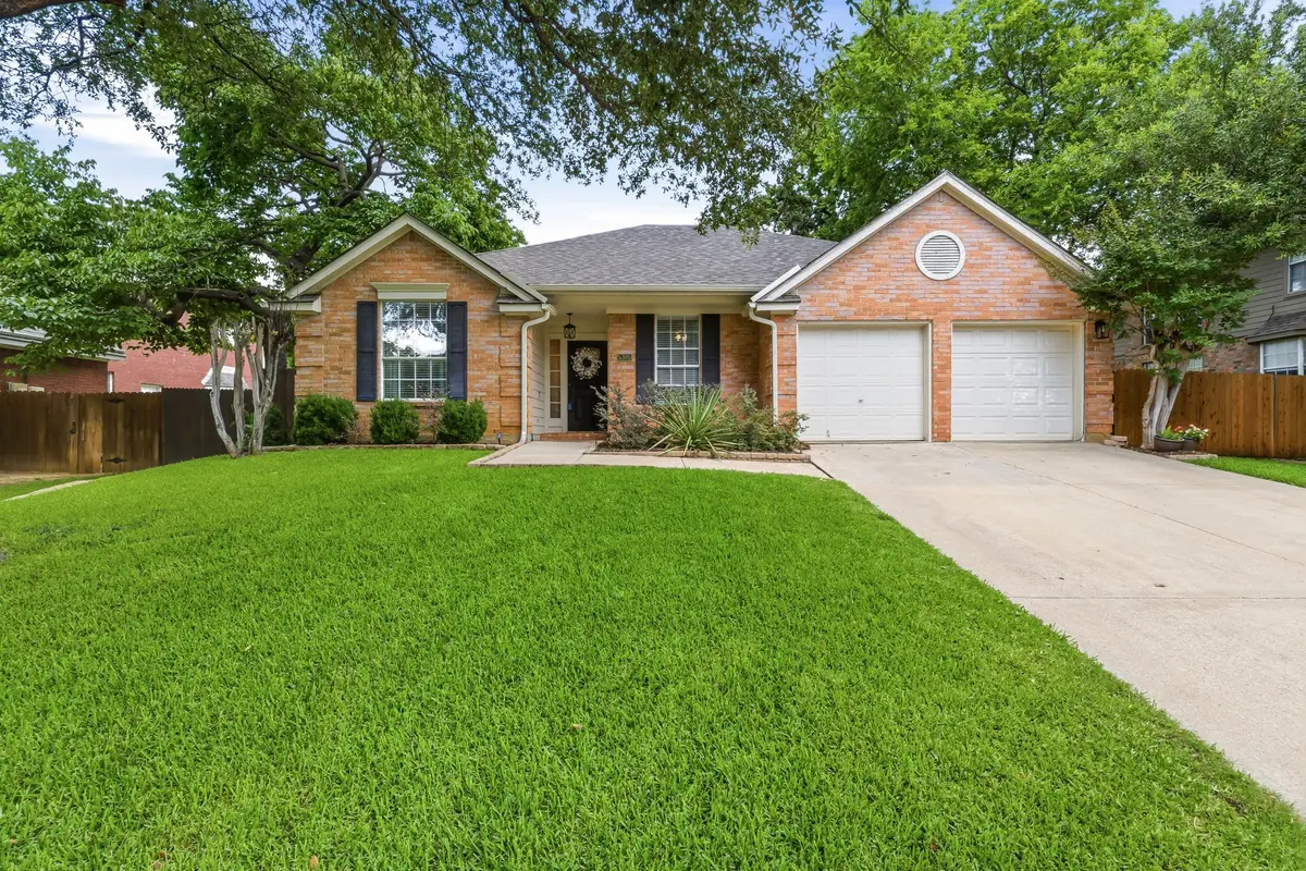 5305 Shadow Glen Drive, Grapevine, TX 76051 - #1