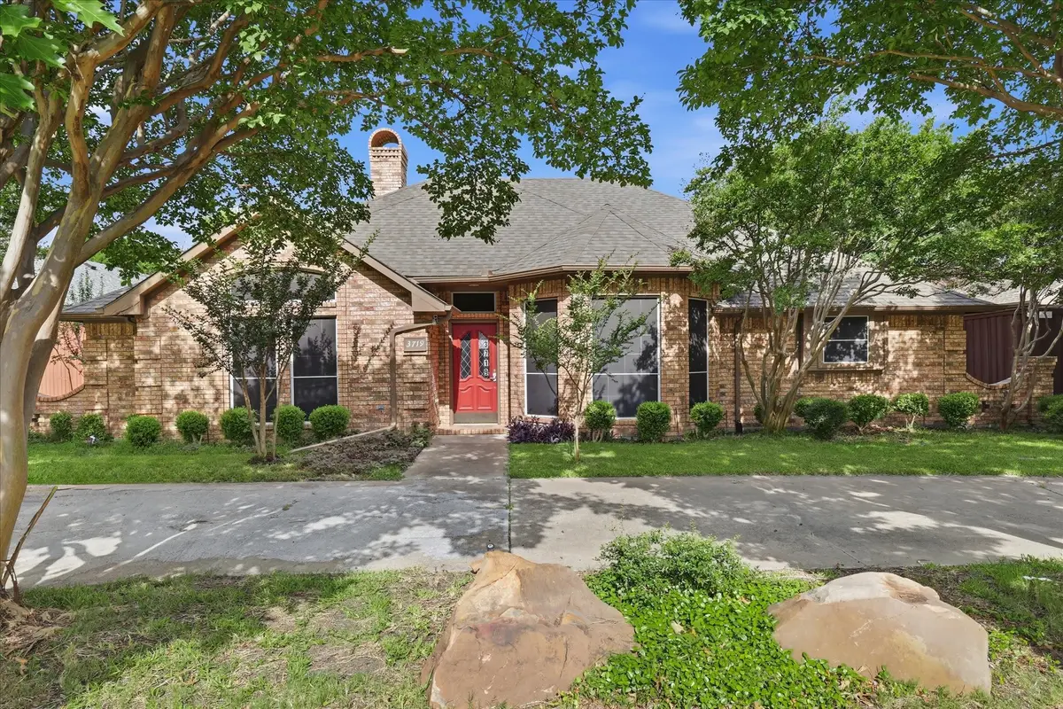 3719 Kelly Boulevard, Carrollton, TX 75007 - #1