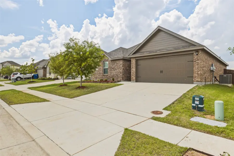1210 Grand View Drive, Ennis, TX 75119 - #2