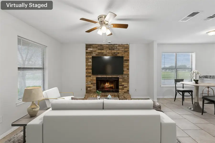 1401 Brook Meadow Circle, Lancaster, TX 75134 - #2