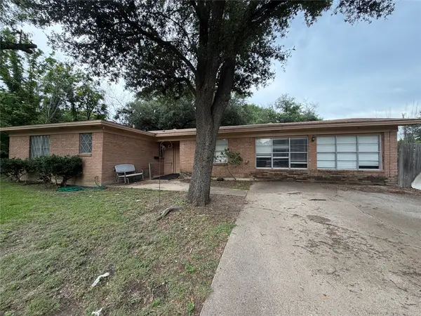 120 E Dawn Drive, Robinson, TX 76706