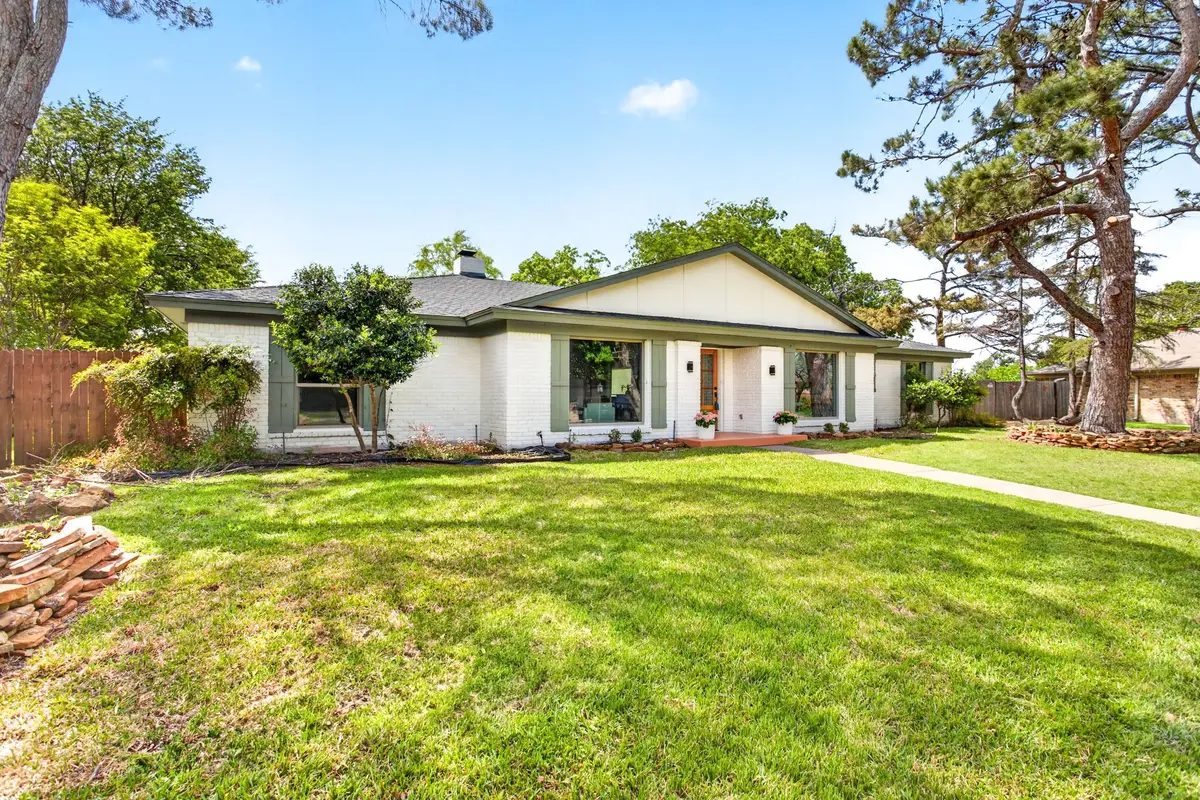 4316 Winding Way, Benbrook, TX 76126 - #1