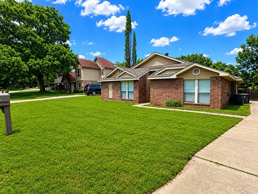 5505 Oak Brook Road, Arlington, TX 76016 - #2
