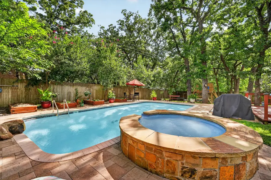 2214 Ravinia Drive, Arlington, TX 76012 - #2