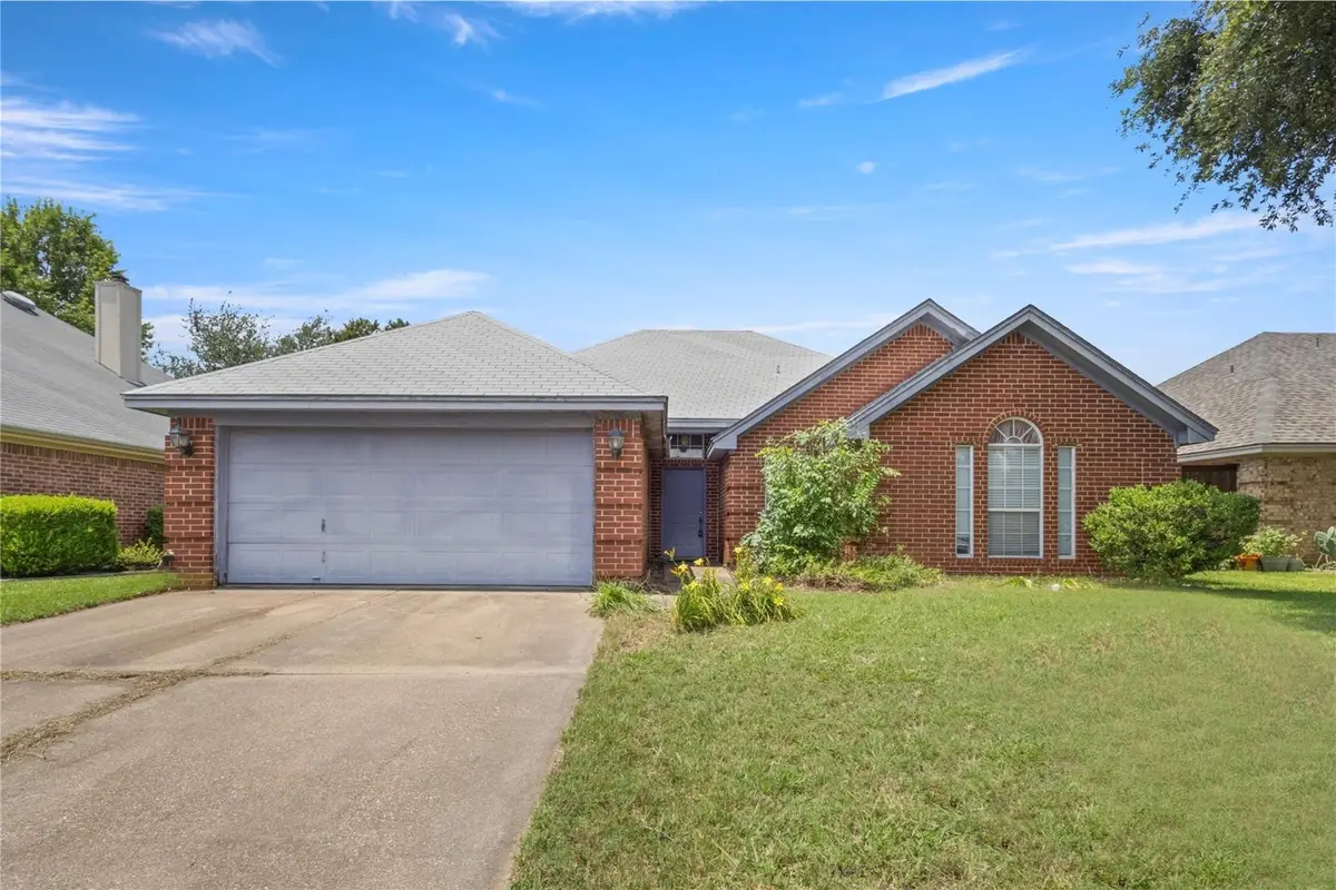 6801 Hadley Drive, North Richland Hills, TX 76182 - #1