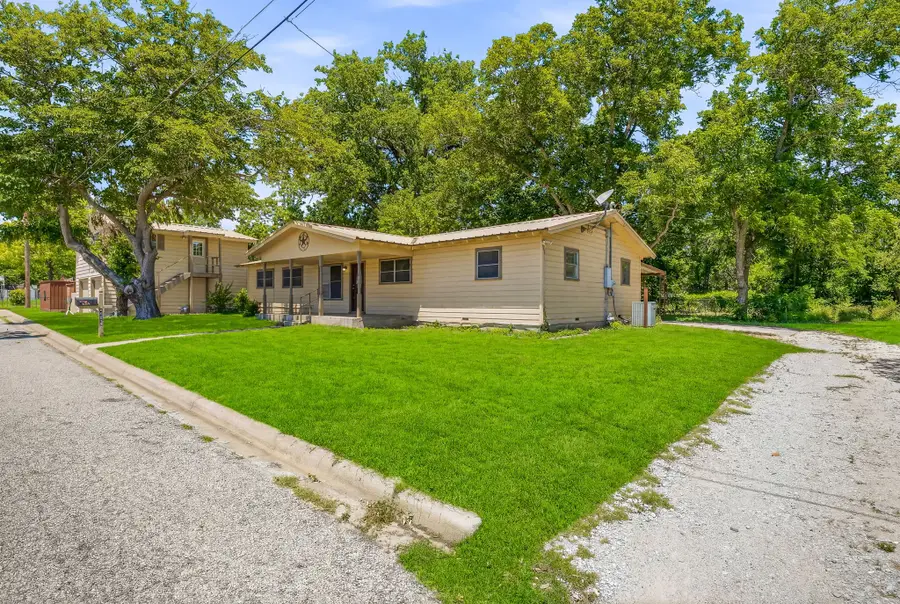 1571 W Ash Street, Stephenville, TX 76401 - #3