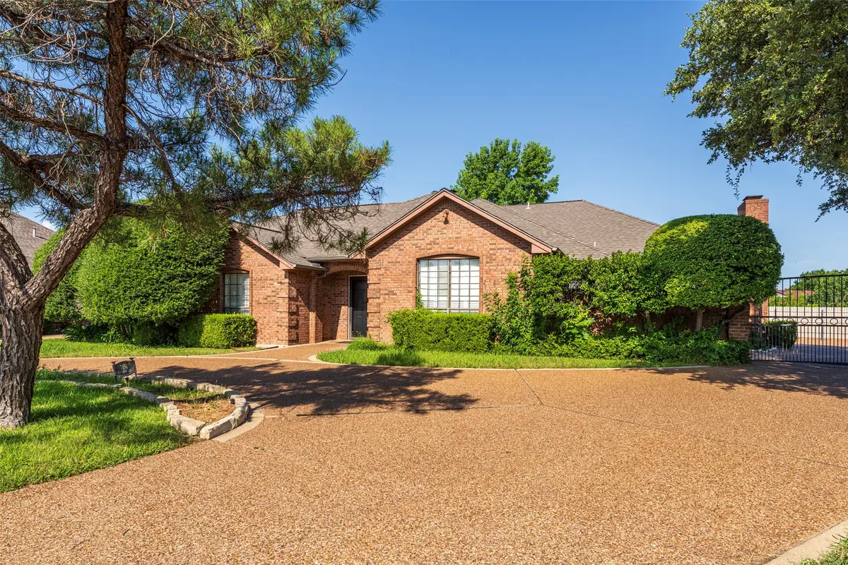 7454 Queensbury Circle, Fort Worth, TX 76133 - #1
