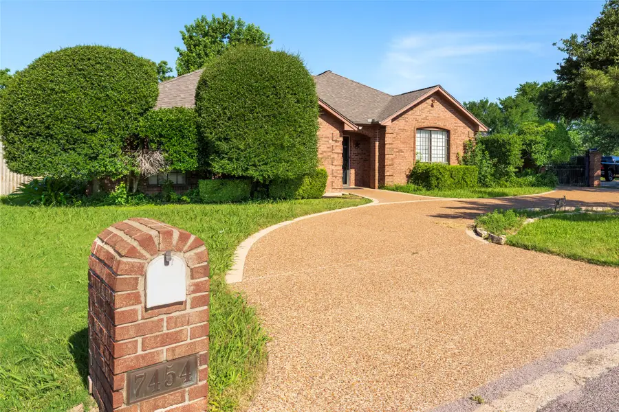 7454 Queensbury Circle, Fort Worth, TX 76133 - #3